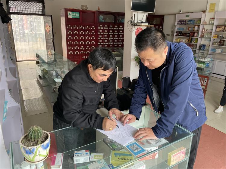 罗山县市场监管局朱堂市场监管所扎实 开展“企业服务月”走访活动