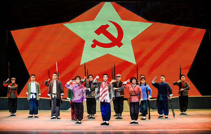新编现代革命历史剧《火种》盛大演出，燃动鹰城