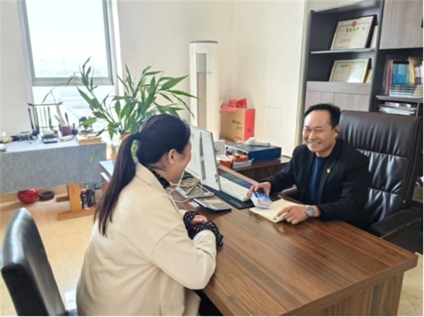 信立京城，医心为民：出彩中原人——杨蕤