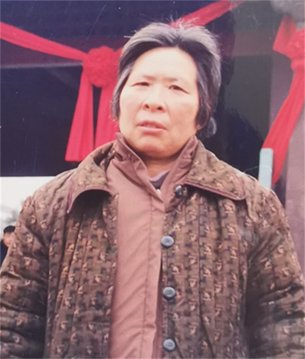 这是人间的春风——《她留下了深沉的爱》等相关作品发表（五）